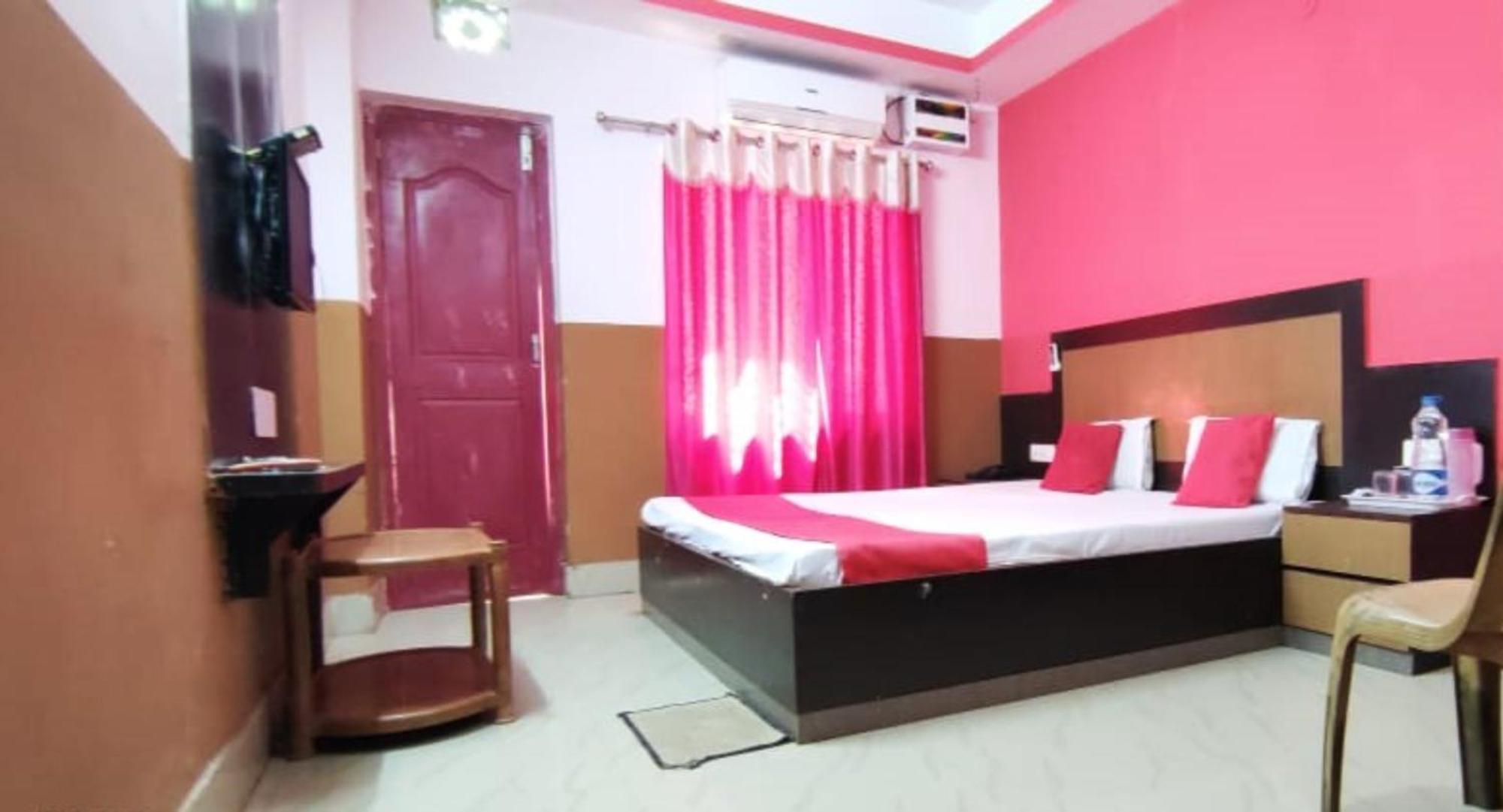 Hotel Samrat Palace Near Puri Sea Beach Best Choice Of Travellers By Morservices Exterior foto